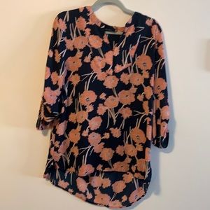Ivanka Trump like new floral blouse size Large